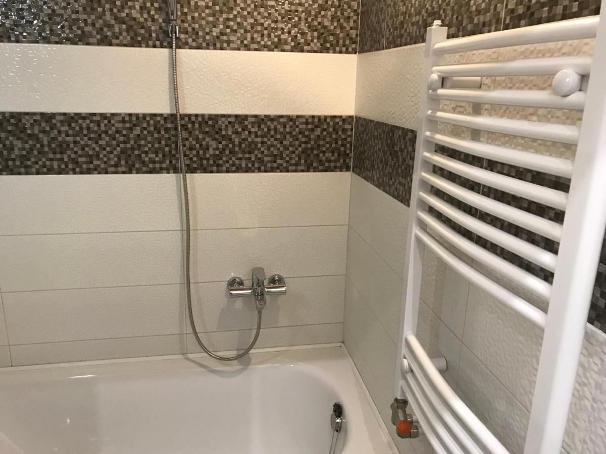 Mora Apartman 2 คิชคุนฟีเลกฮาซา ภายนอก รูปภาพ