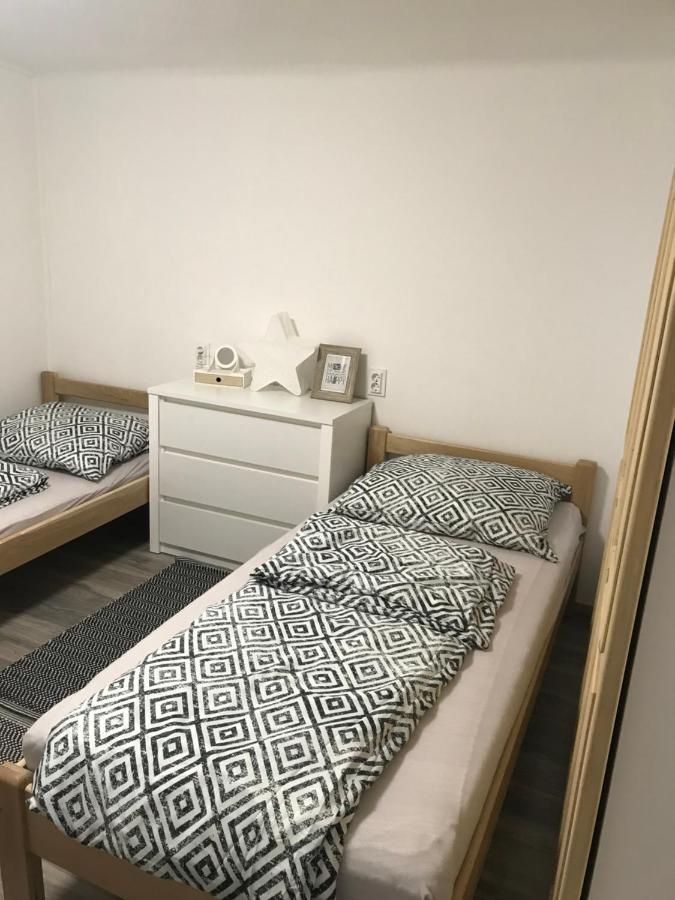 Mora Apartman 2 คิชคุนฟีเลกฮาซา ภายนอก รูปภาพ